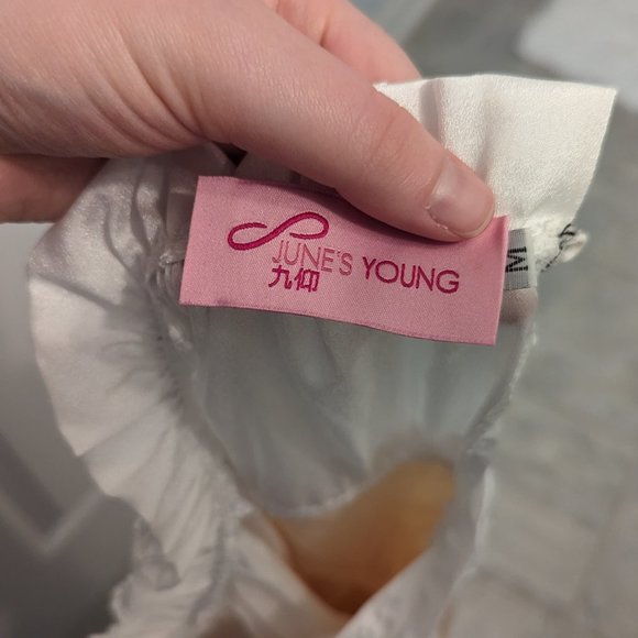 Women's Vintage Style Dress (Medium, about size 4 in US Women's Sizing) in Cream - Picture 2 of 7